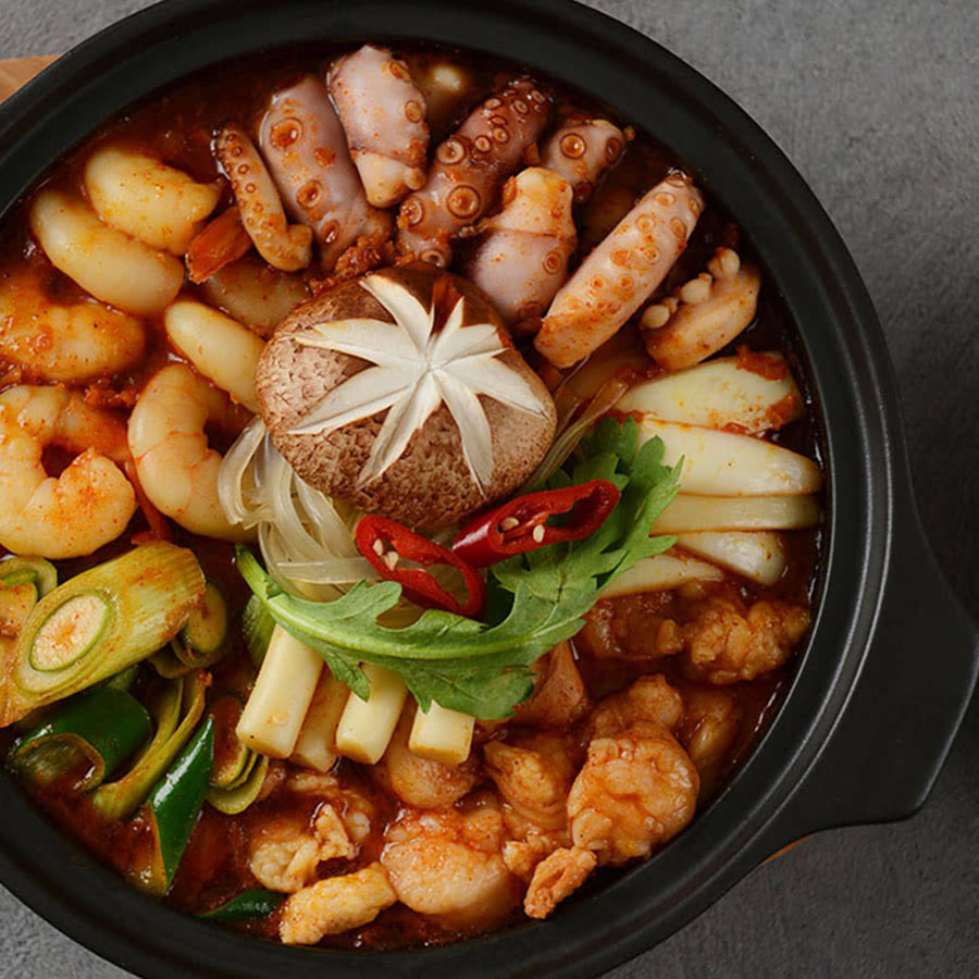 부산 명물의 그 맛! 당일도축 한우곱창 낙곱새 밀키트 2인분